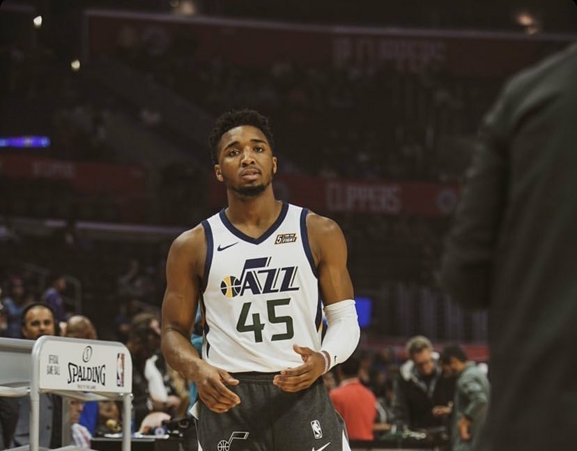 社媒话题往 社媒话题往